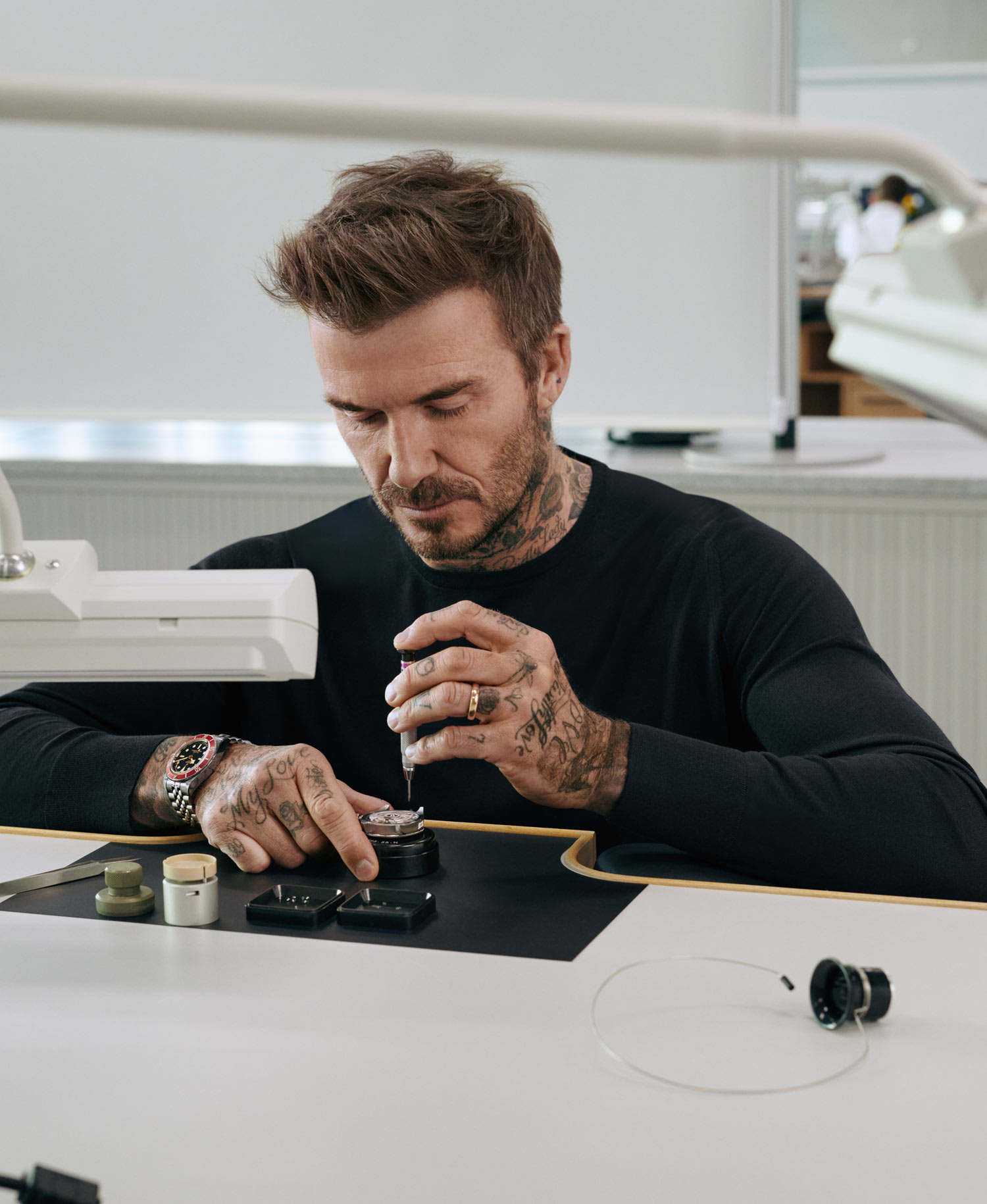 David Beckham al banco di orologeria della Manifattura Tudor